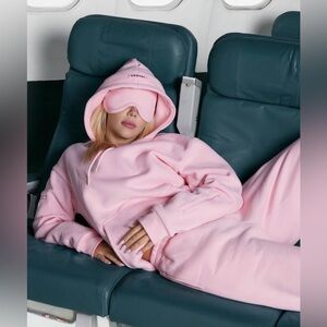 COMFRT  ✨ Cozy • Soft • Everyday Wear ✨  💥